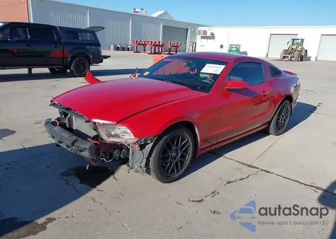 2013 Ford Mustang V6 Premium z USA, uszkodzony, nr VIN 1ZVBP8AM4D5213530
